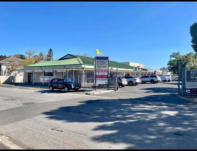716M² BUILDING FOR SALE IN AUDAS ESTATE
